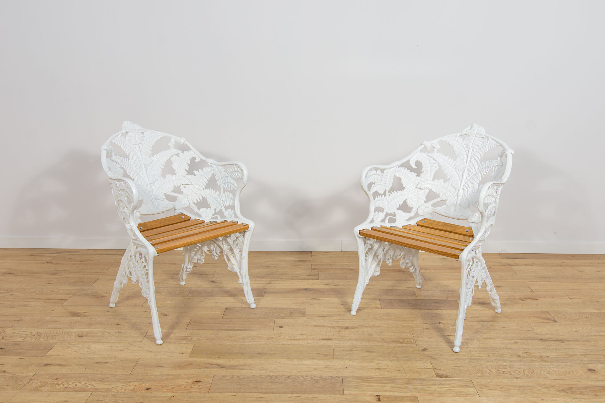 Victorian Style Coalbrookdale Garden Set – Bench and Two Armchairs, United Kingdom, 1950s, Set of 3