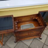 a beautiful house bar from around 1950, 80 x 50 x 70 cm in size and in very good condition