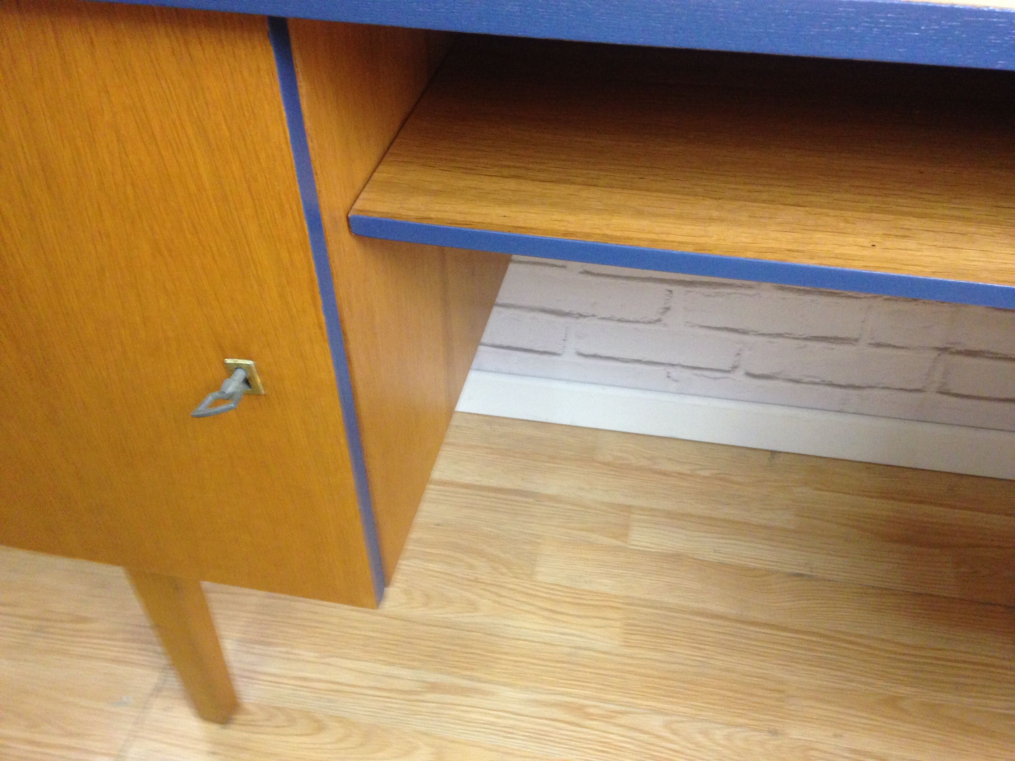 Desk 70's