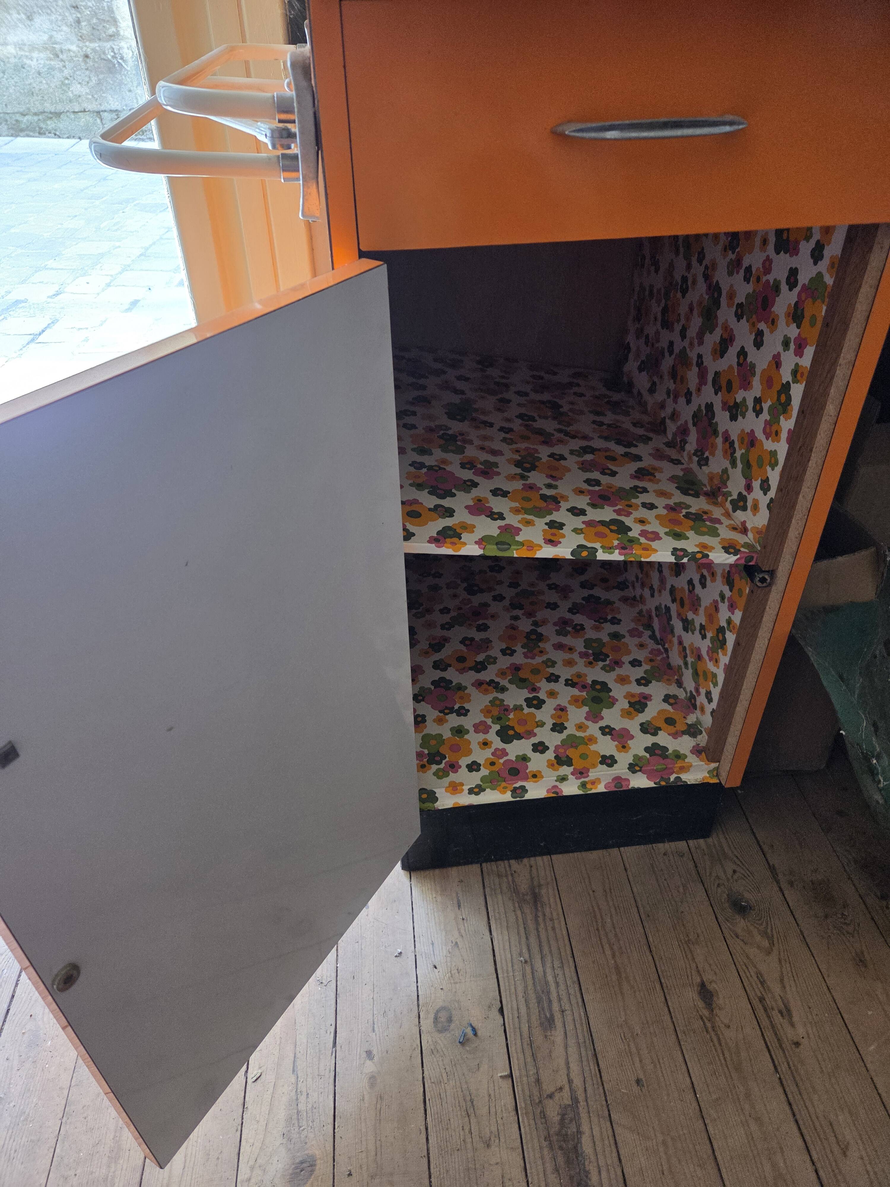 Vanity unit
