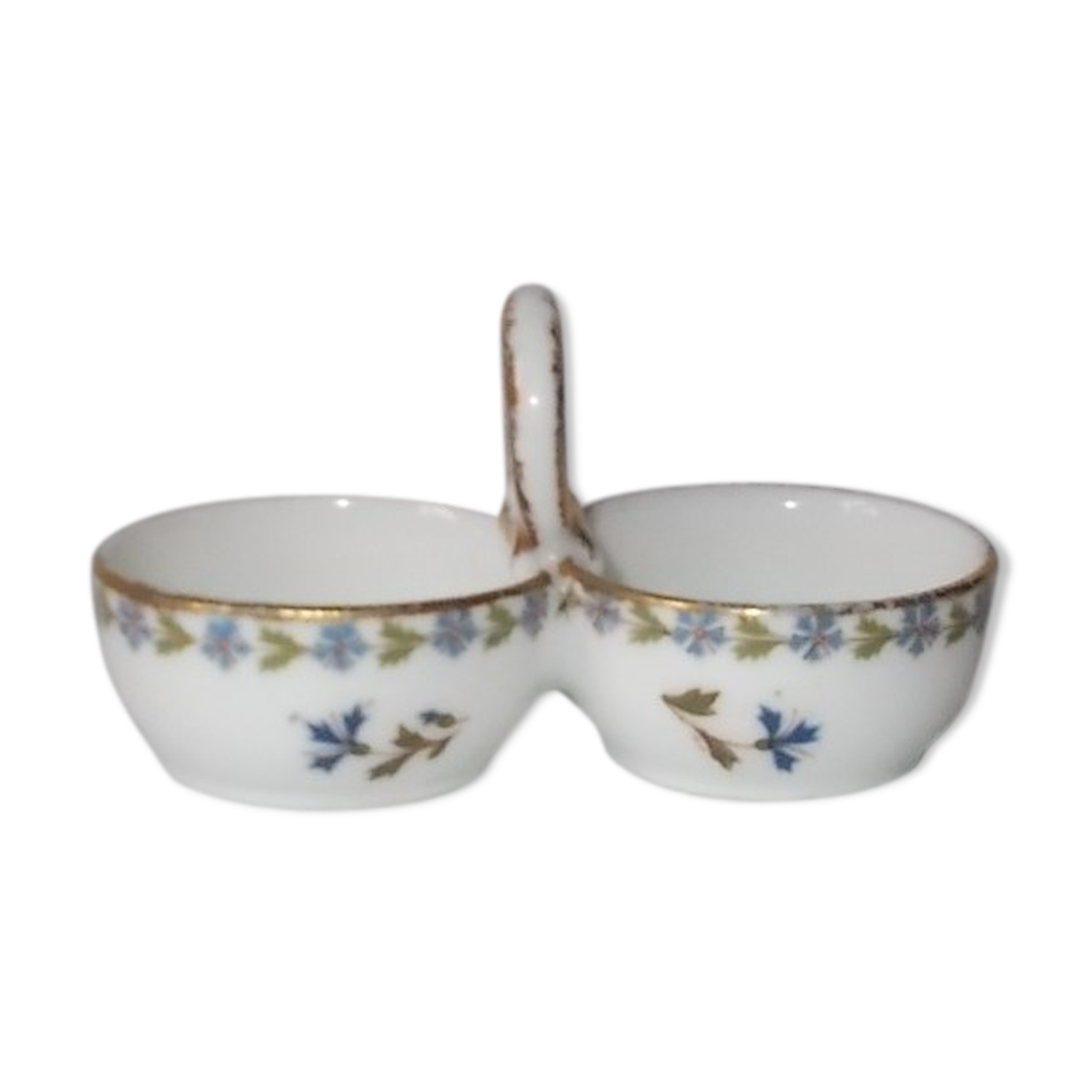 Porcelain pepper shaker