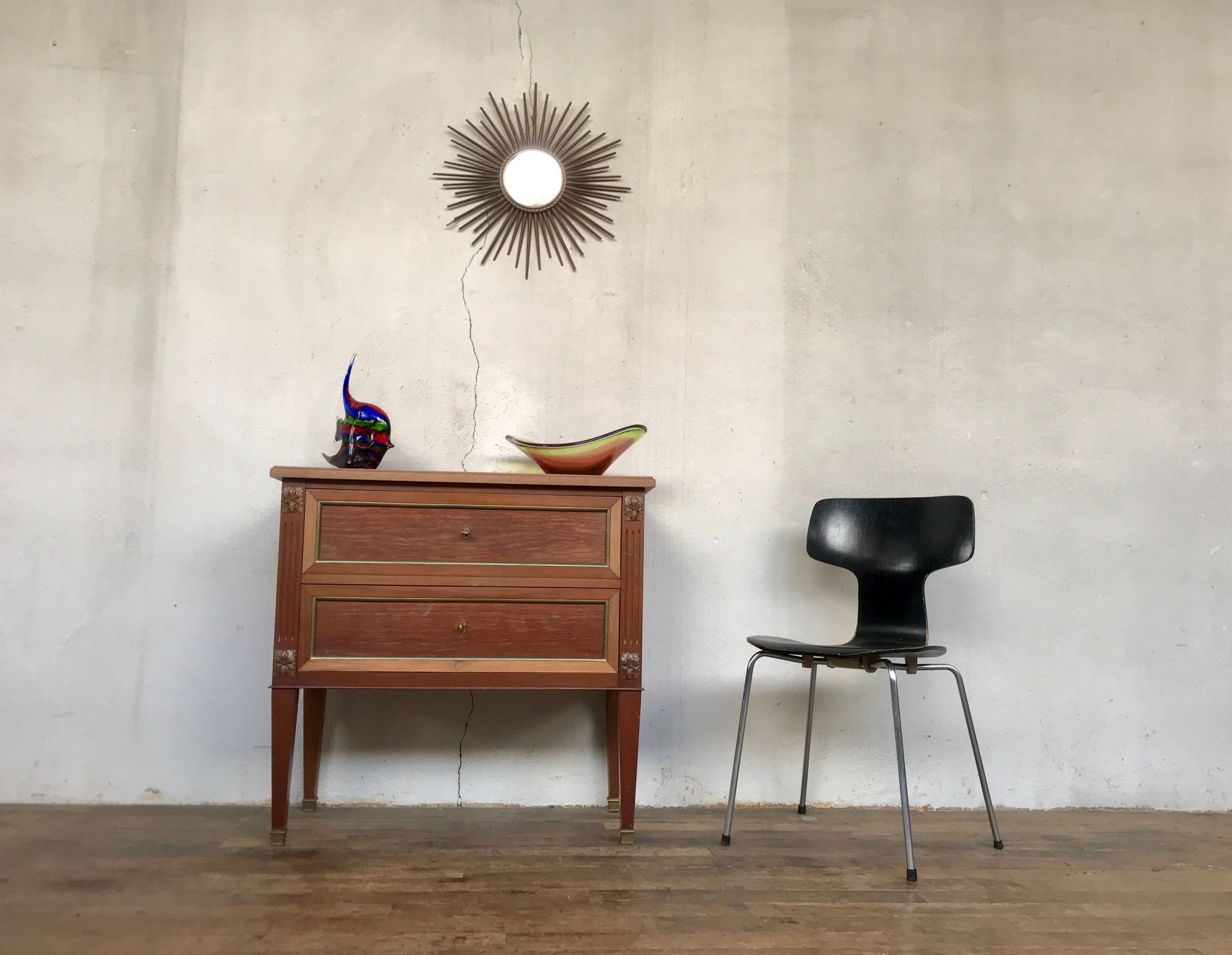 Louis XVI dresser 1930