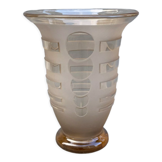 Vase art deco 1930 verre givre decor geometrique sur pied douche daum