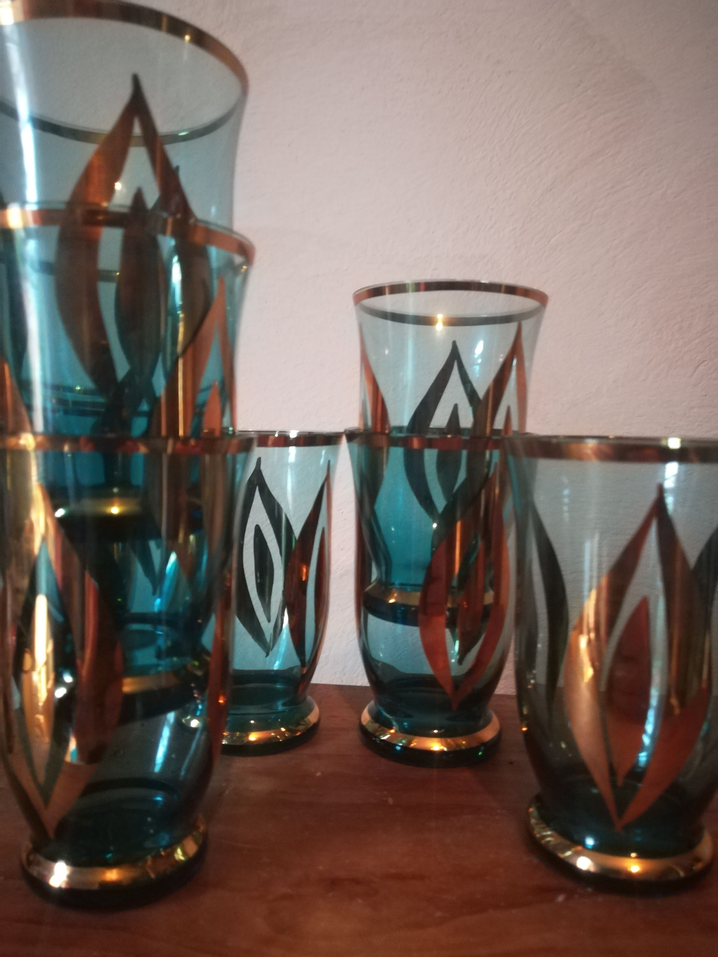 8 glasses of tea 50s