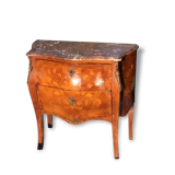 Commode style Louis XV