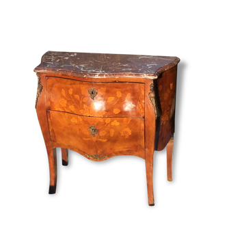 Commode style Louis XV