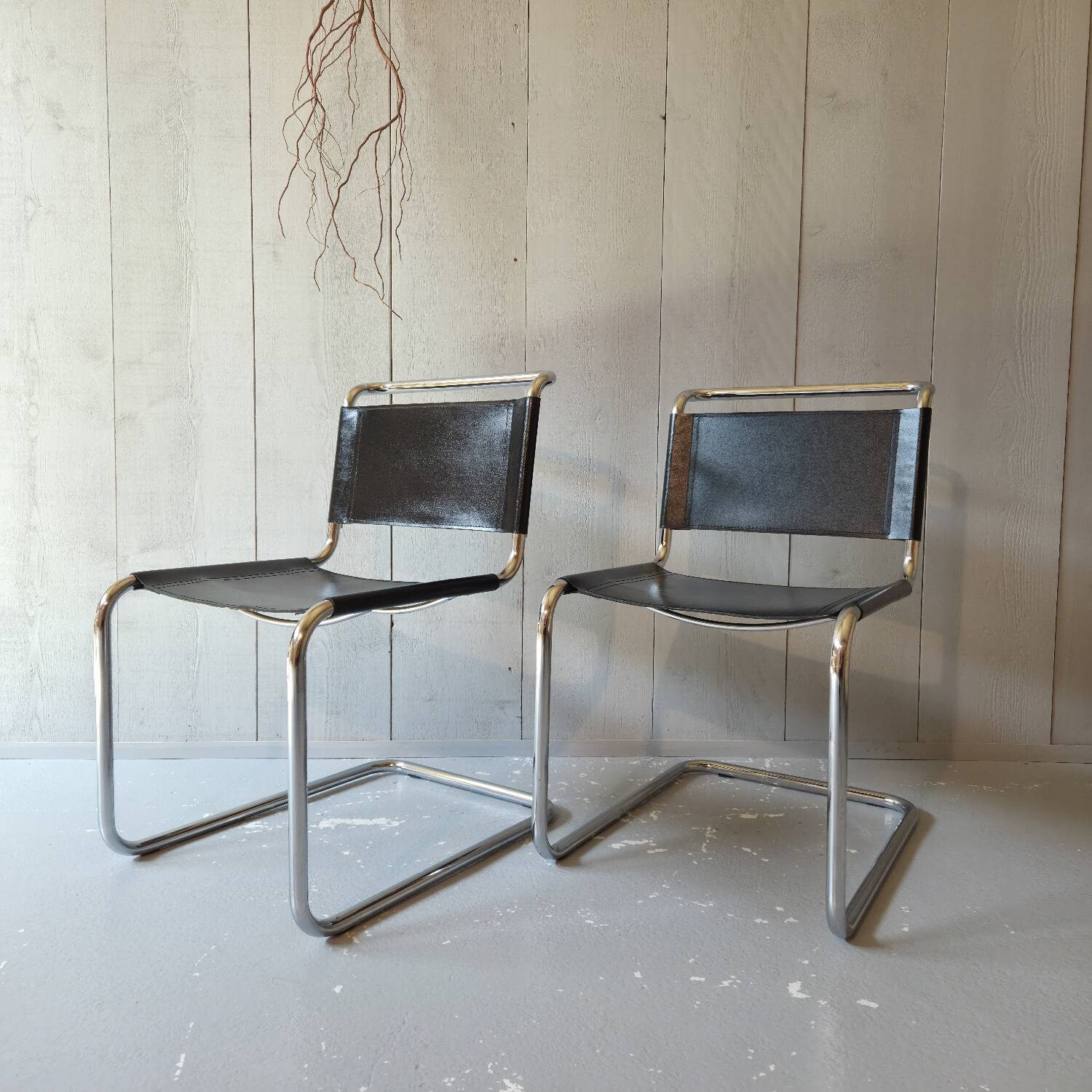 Bauhaus cantilever chairs