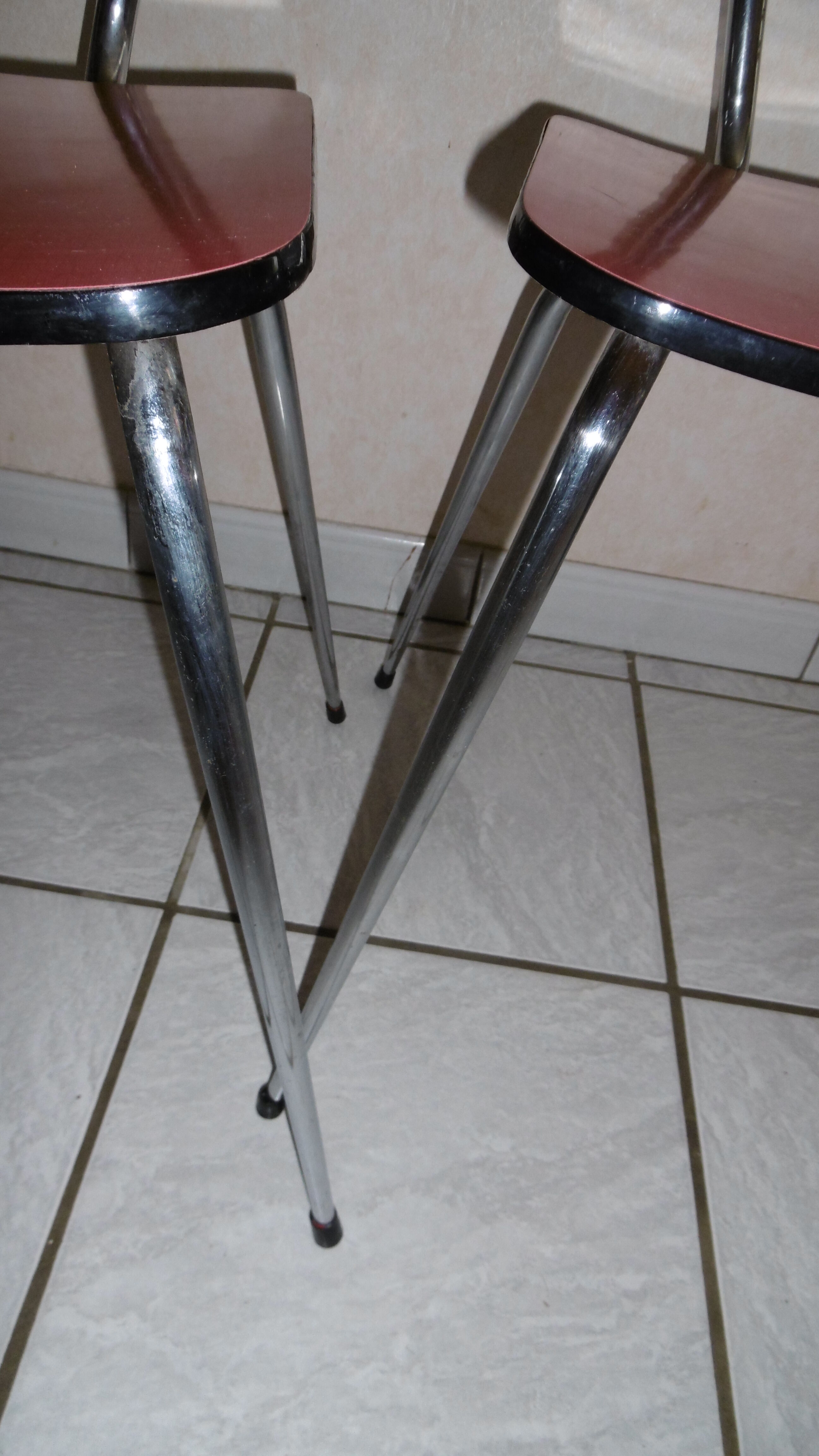 Set of 2 chairs in formica Red