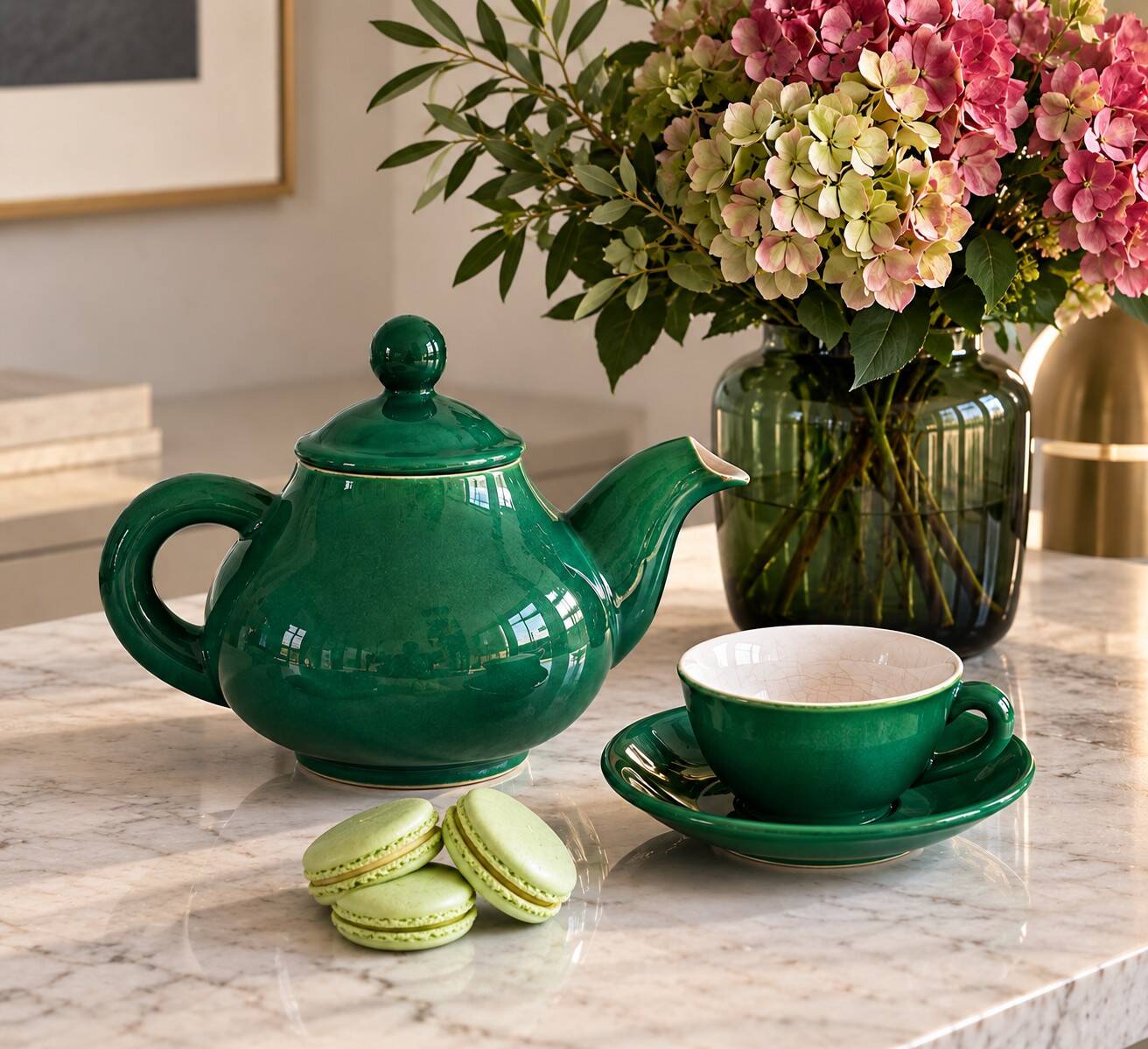 Teapot, 3 cups and sugar bowl KERALUC