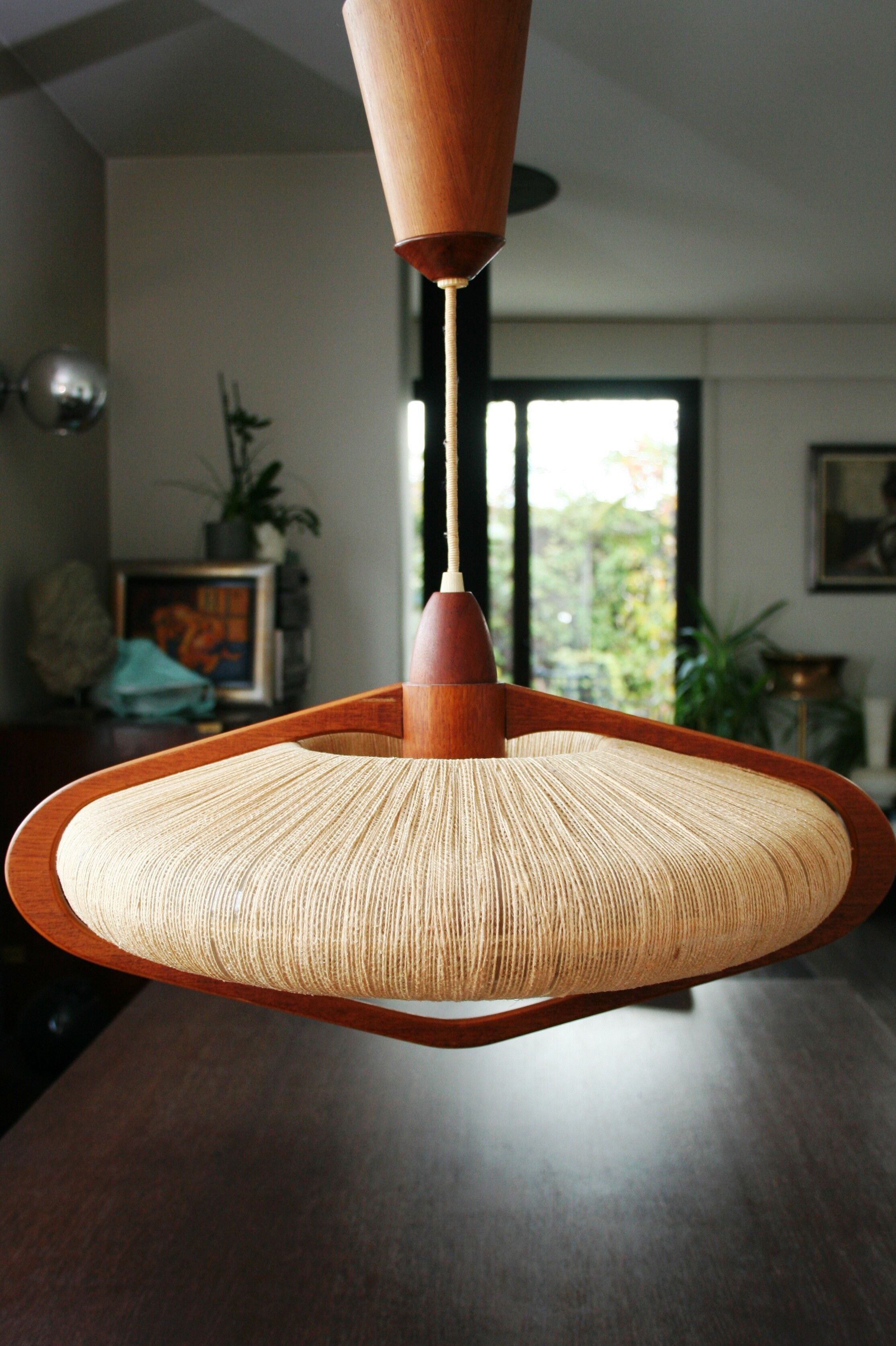 Scandinavian hanging lamp in teak and rope