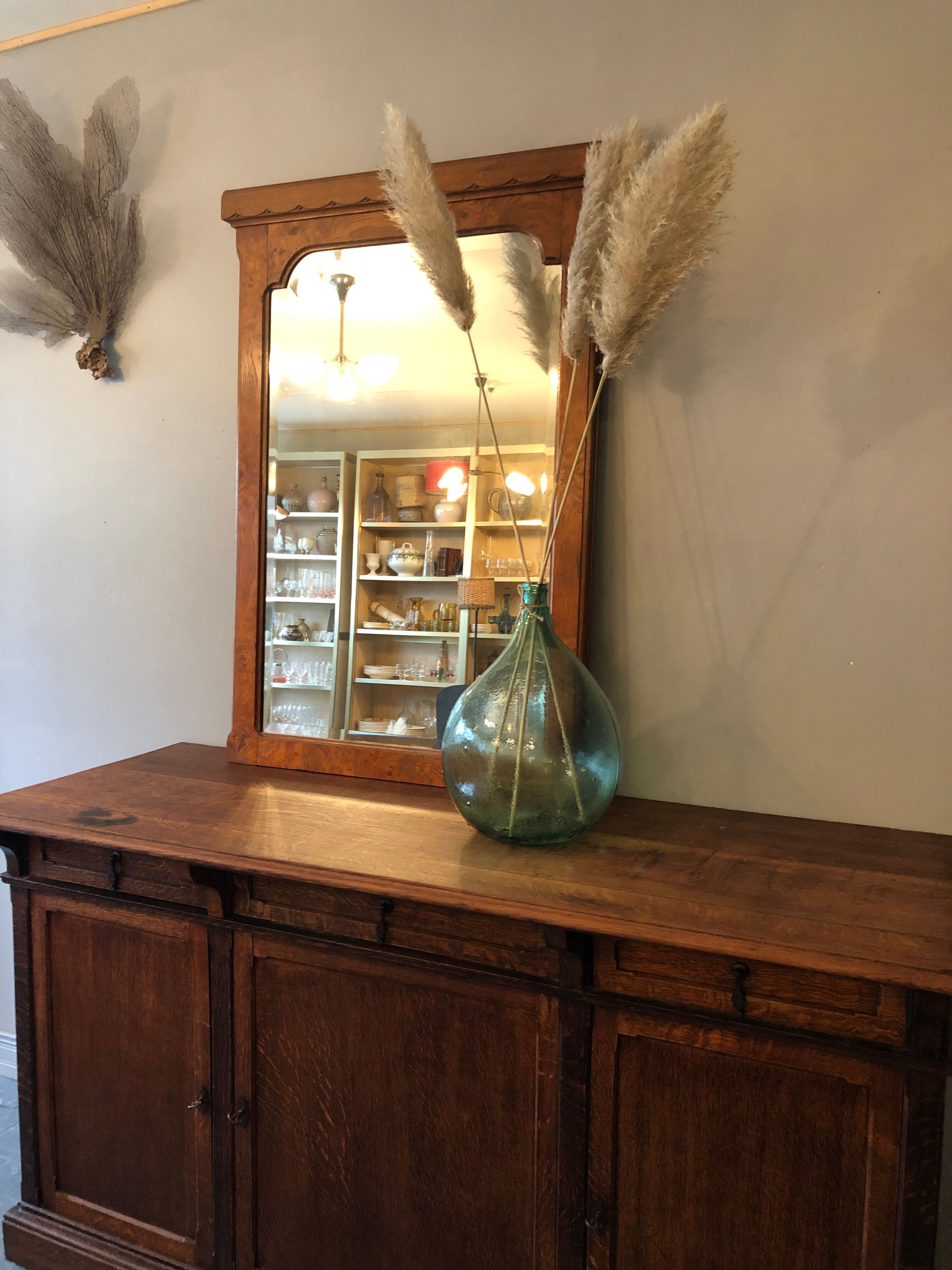 Mirror to pose art deco