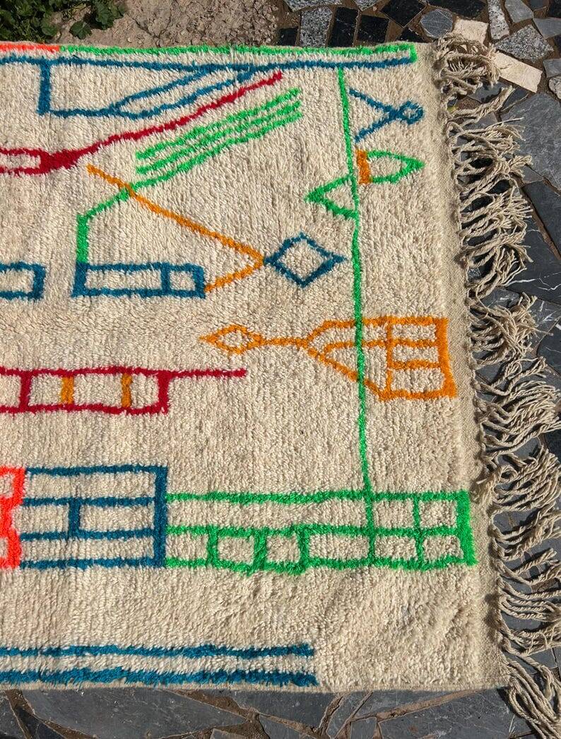 Handmade Berber rug / Azilal rug made in traditional Morocco 1.5/2.5 m
