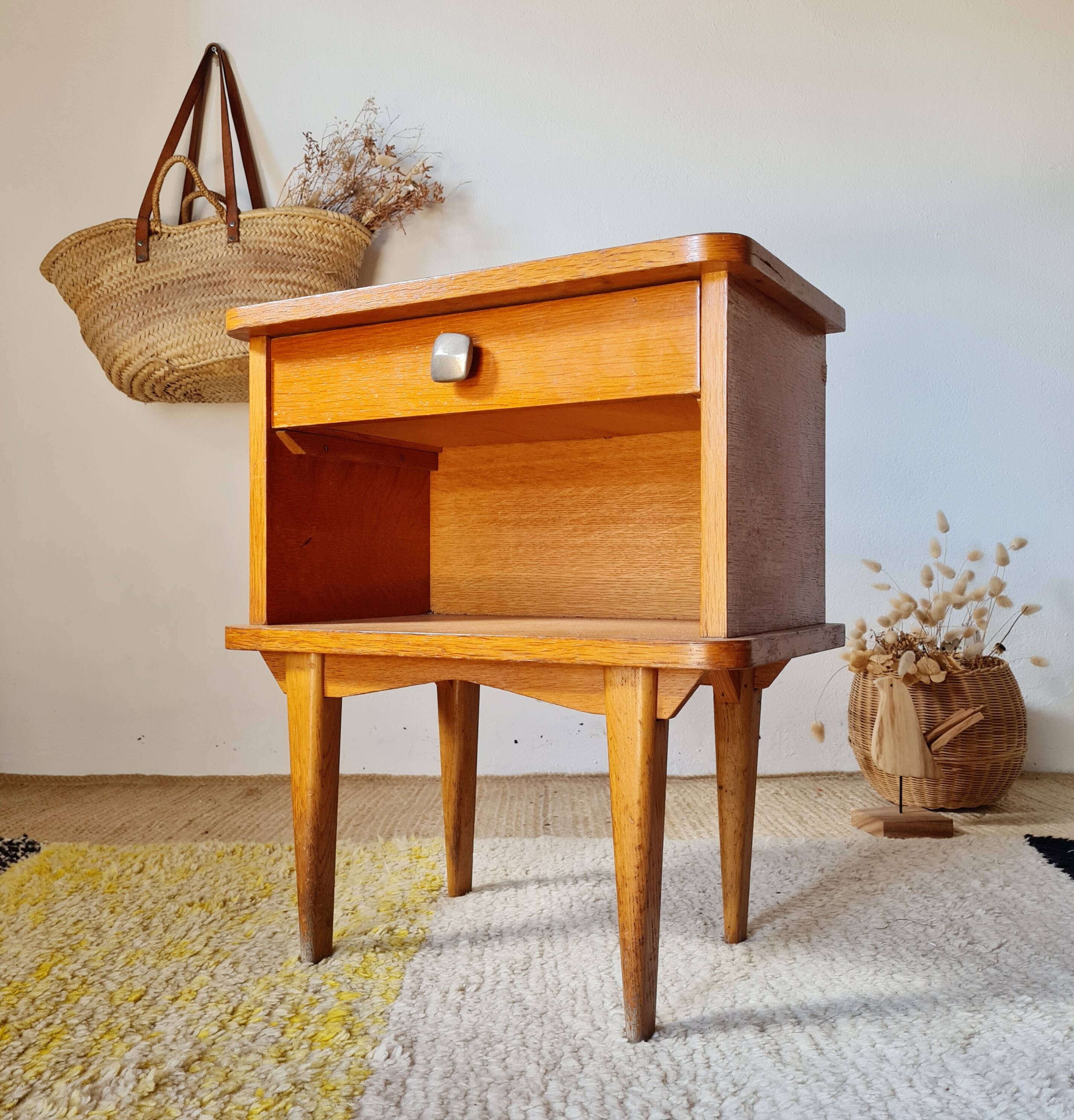 Small vintage Scandinavian bedside table – Mid-Century Design