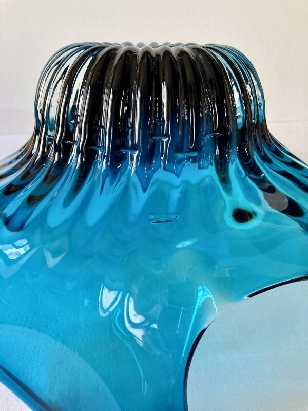 Grande coupe à fruits en verre soufflé bleu