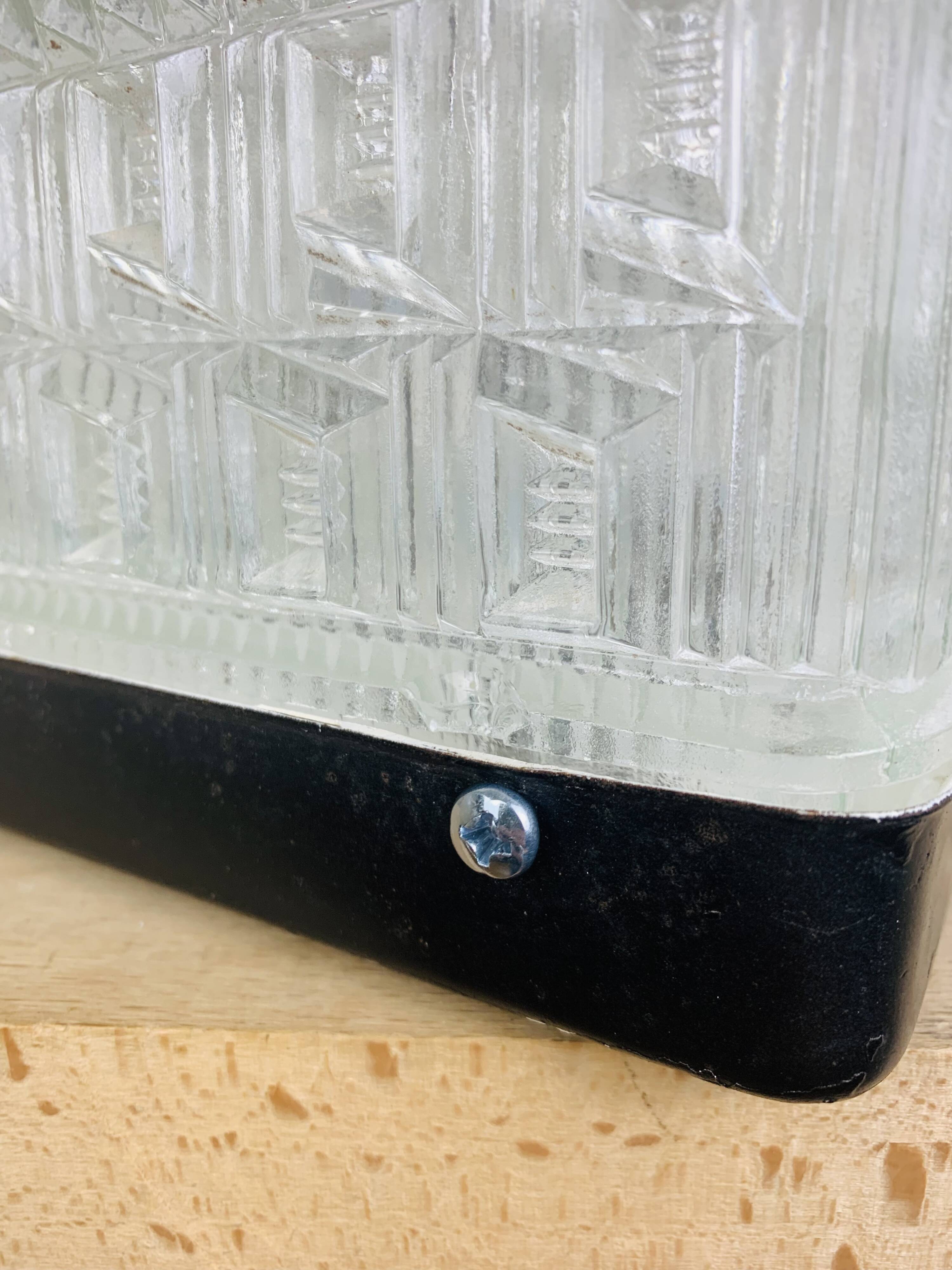 3 square wall lights in chiseled molded glass from the 50s, Holophane