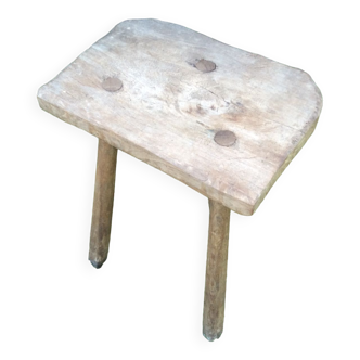 Tabouret tripode