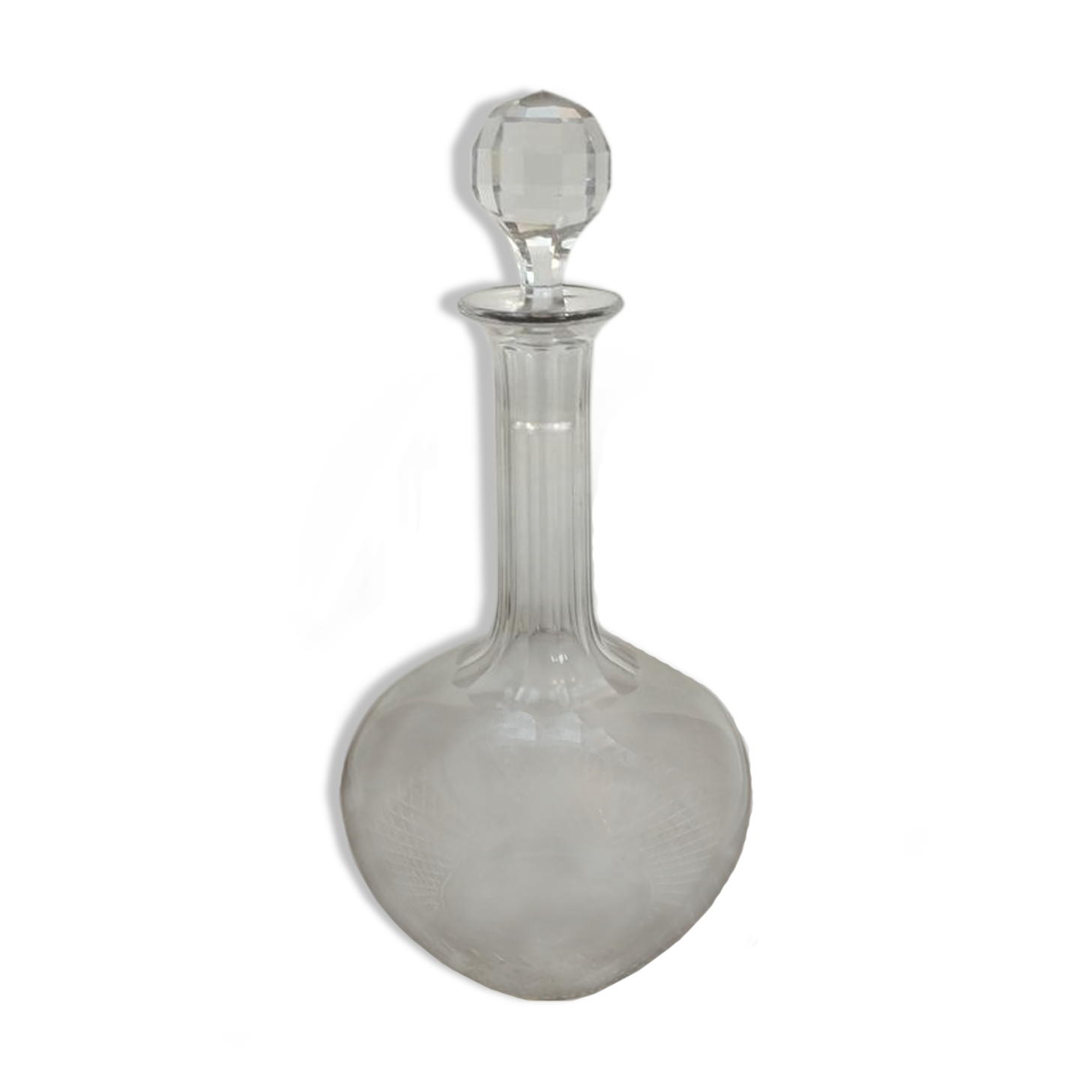 Carafe française en verre ciselé