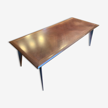 Aleph Table Lang Model design Philippe Stark