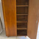 Armoire vintage pieds compas
