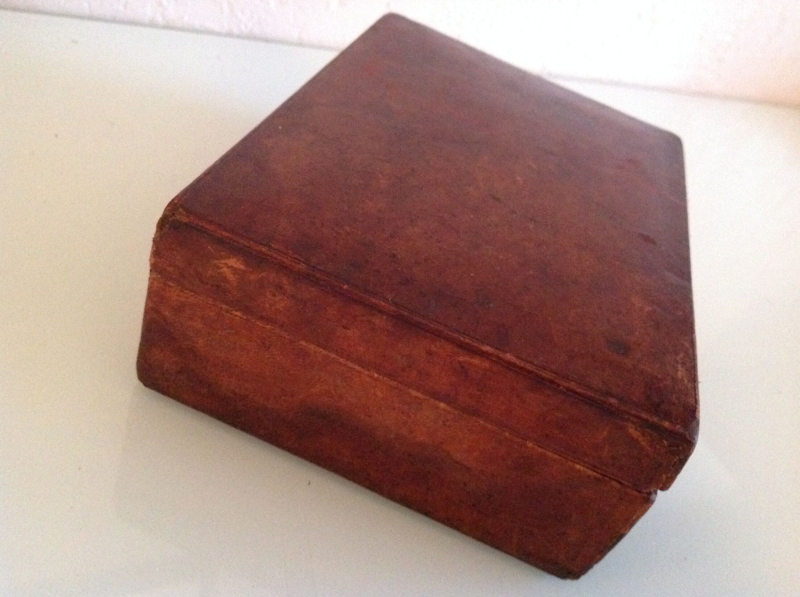 Brown / vintage leather box 40s-50s