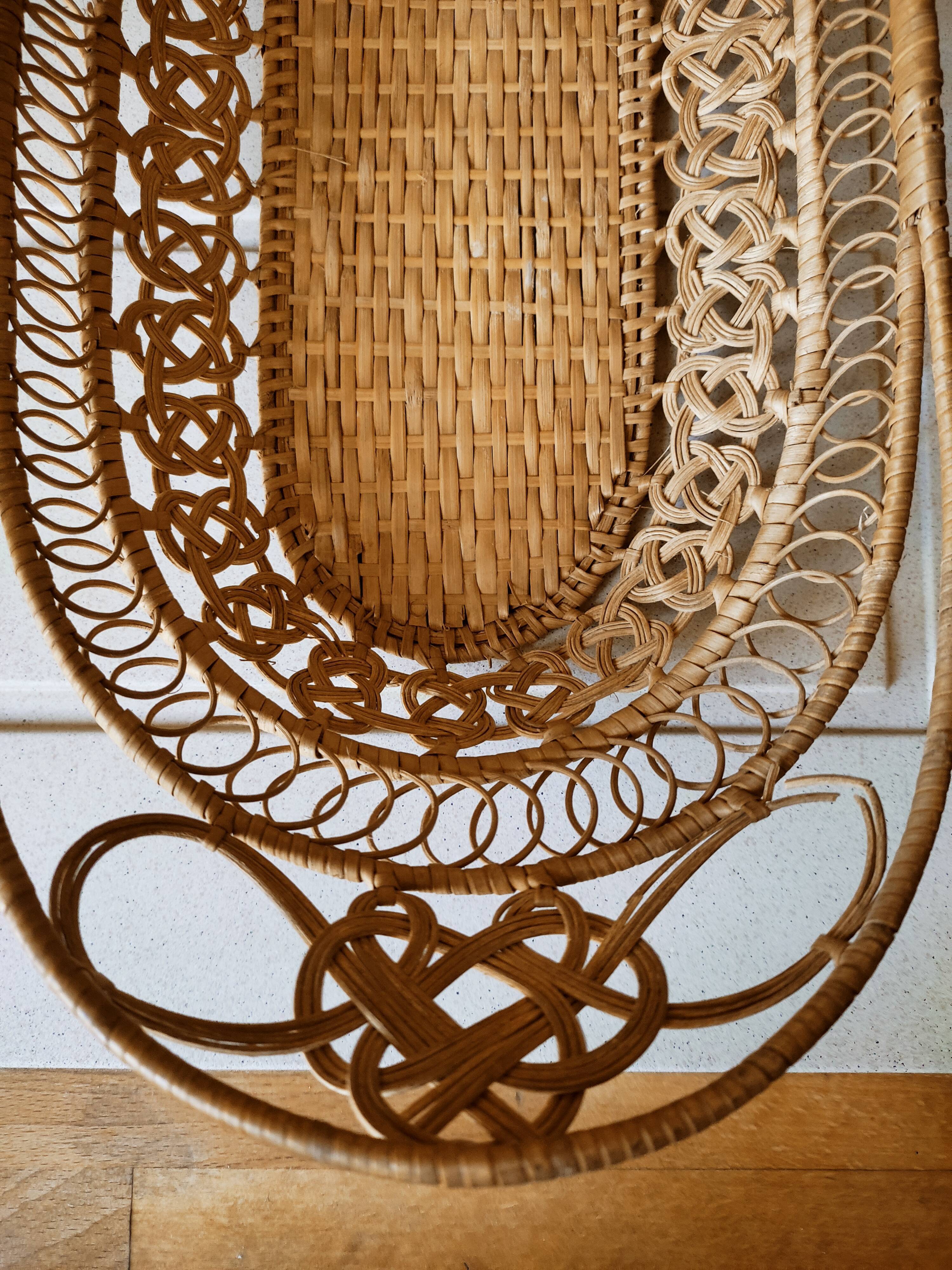 Wicker lace basket