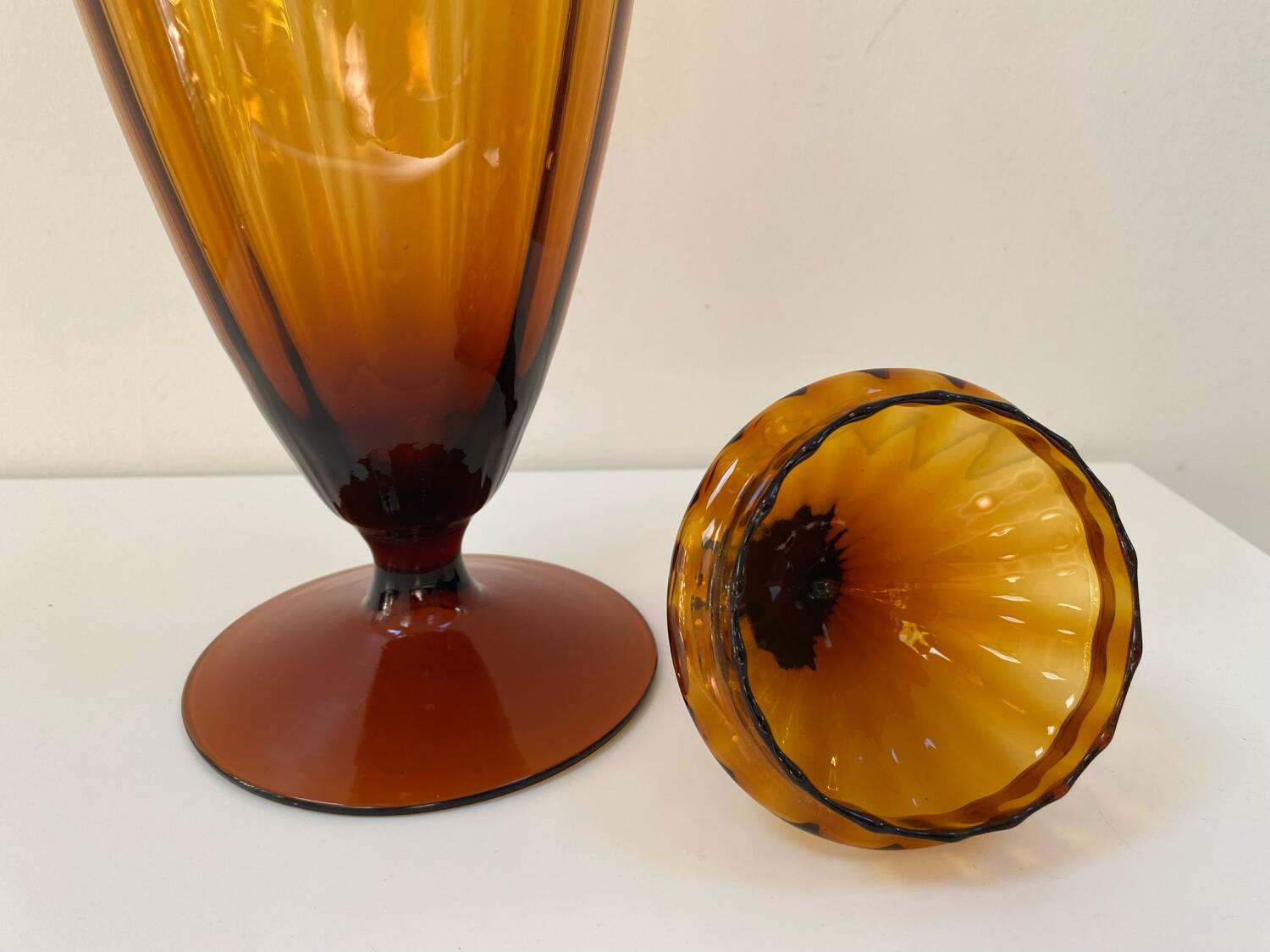 Large XL candy jar Empoli Italy in amber blown glass - 1960s