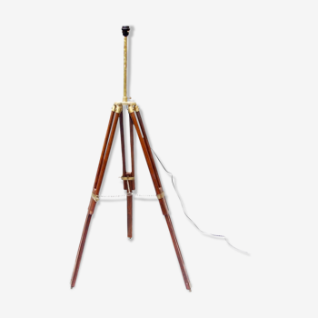 Wooden and brass tripod lamppost