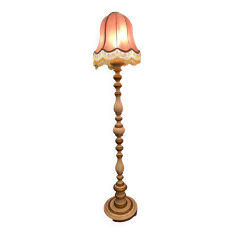 Vintage lampadaire bois tourné.