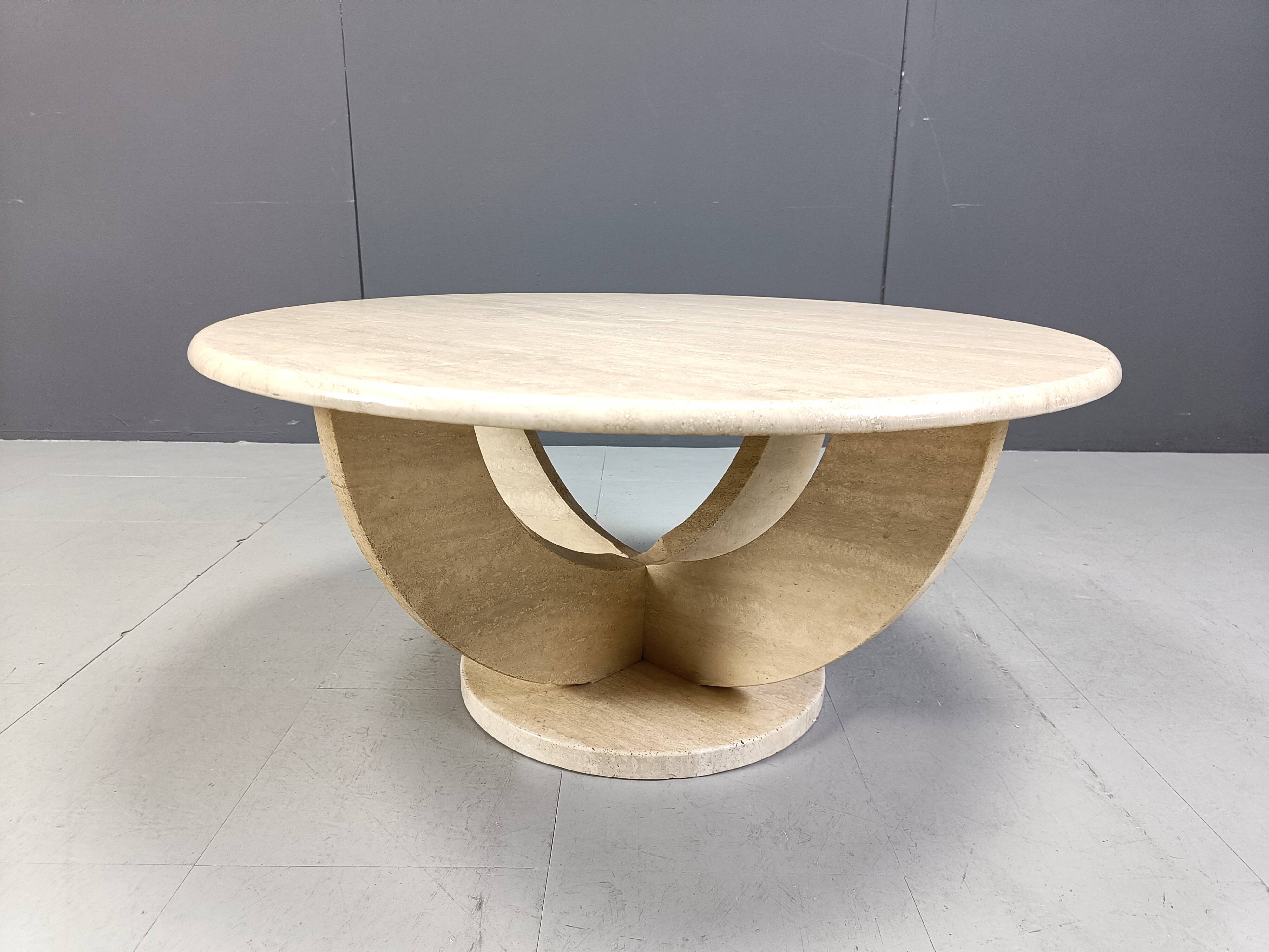 Vintage round ravertine coffee table, 1970s