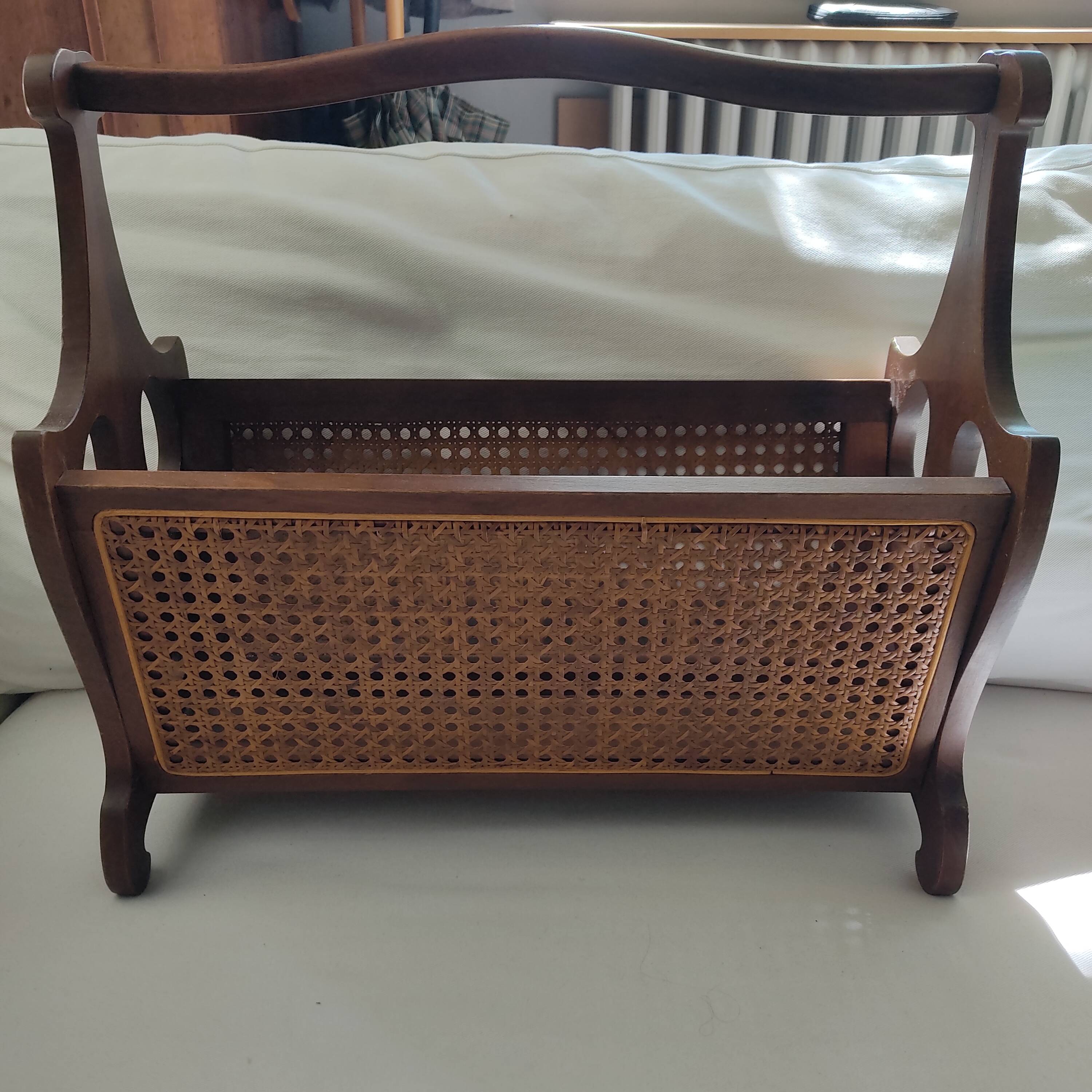 Wood and Vienna straw magazine rack