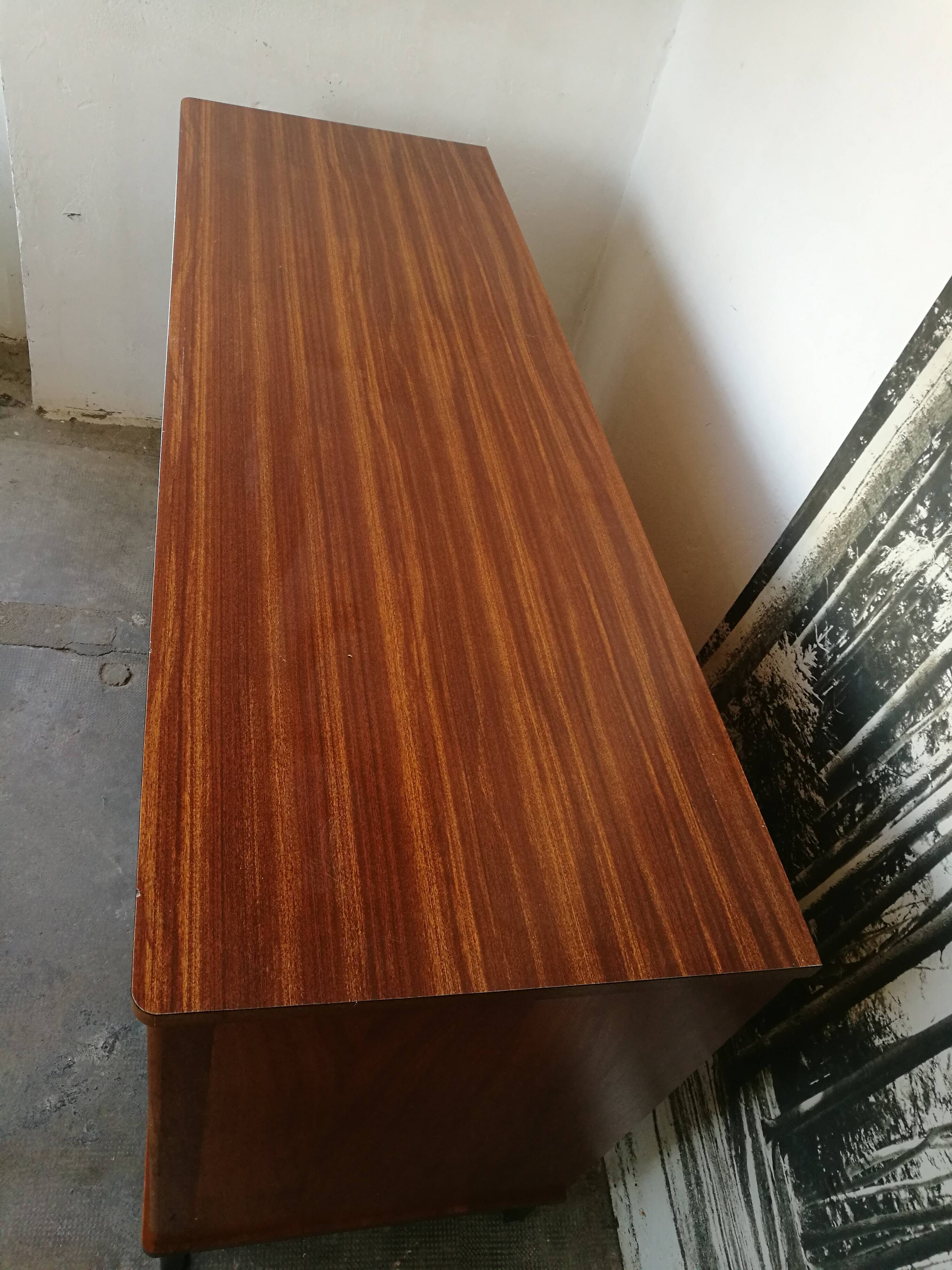 Vintage row sliding doors