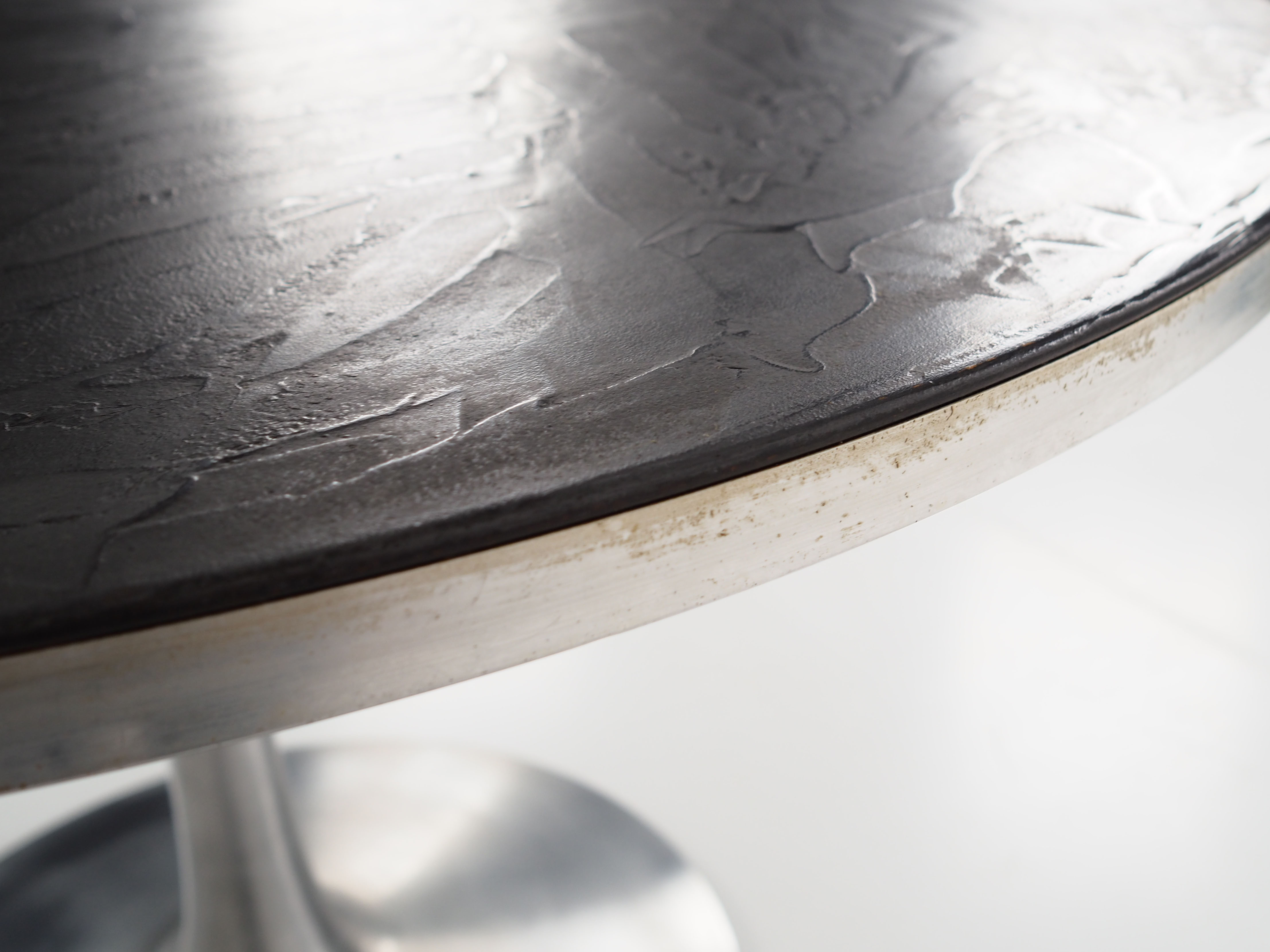 Round table,Designed by Poul Cadovius for Cado, 80s design