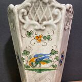 Vase on hexagonal earthenware pedestal with moustiers decoration