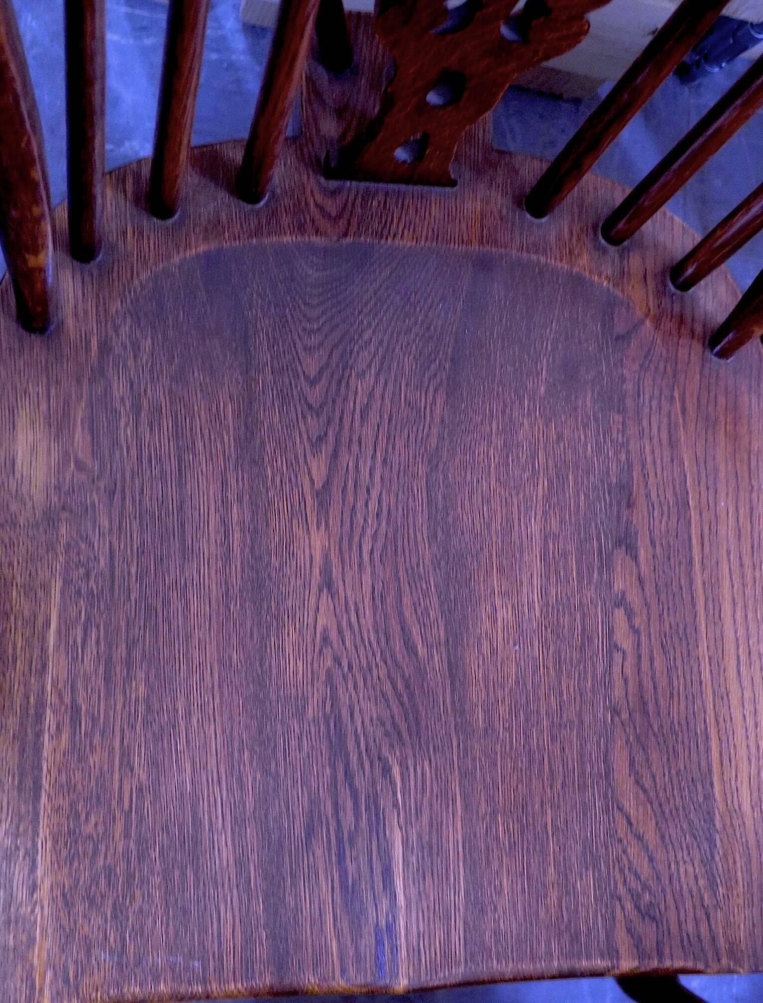 Ensemble de 6 chaises Windsor à dossier lyre en chêne massif, milieu du siècle, années 1960