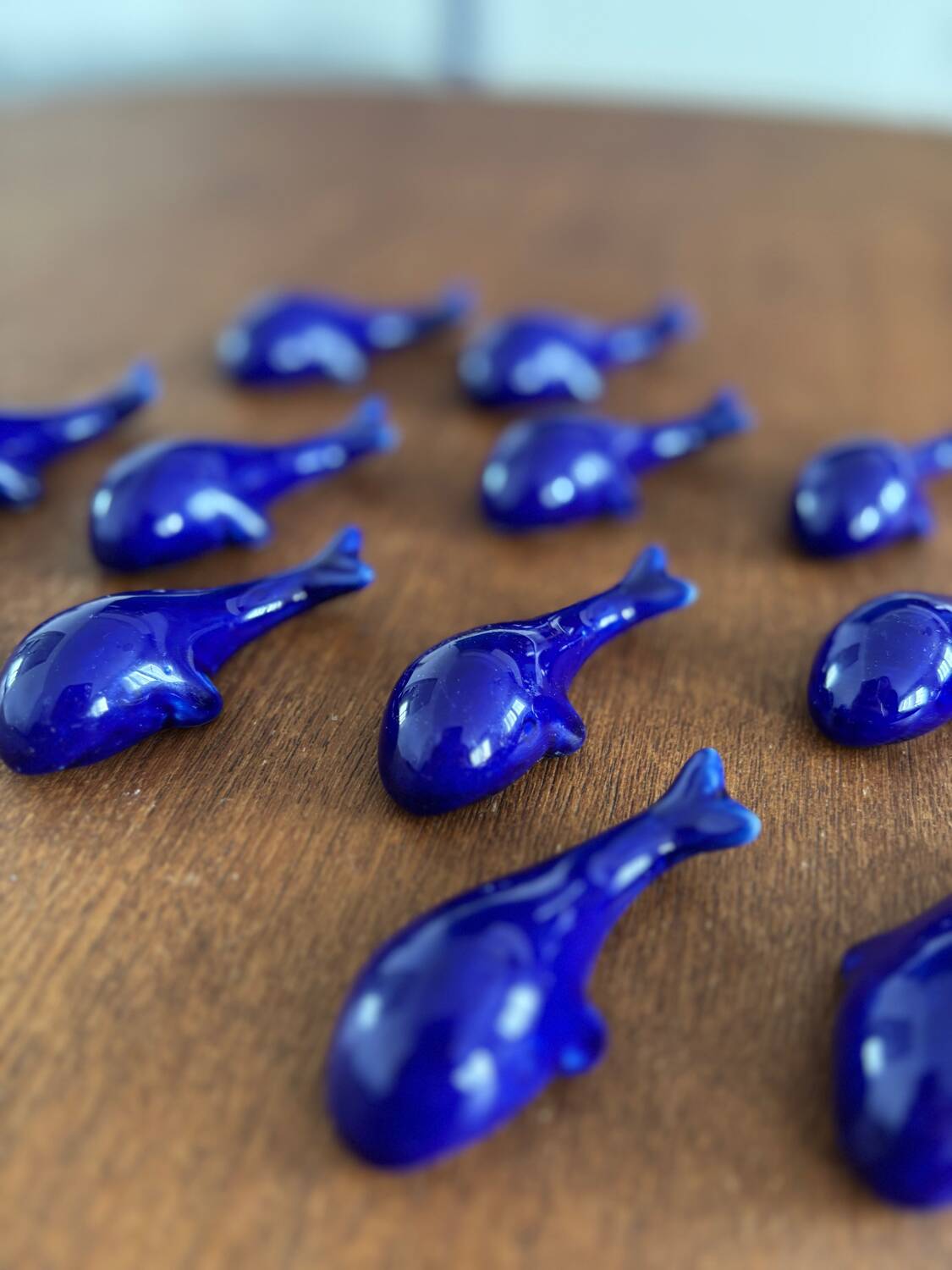 set of 6 vintage ceramic knife rests - blue whale shape