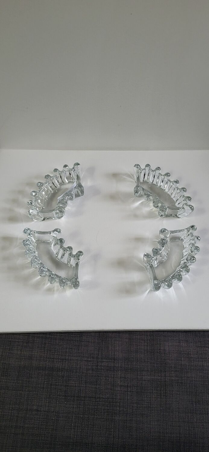 Especially crystal table from Bayeul.