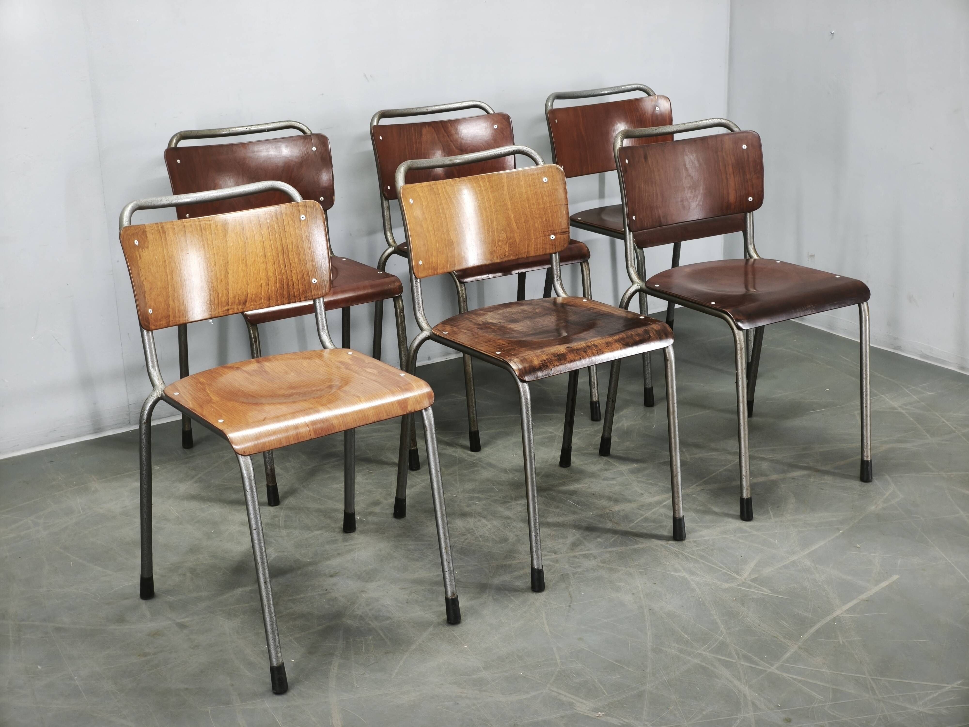 Set of 6 Gispen 106 Dutch Industrial Plywood Chairs, 1960s