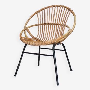 Rattan armchair feet metal