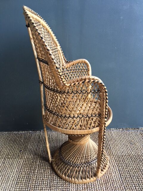 Vintage emmanuelle kids Chair