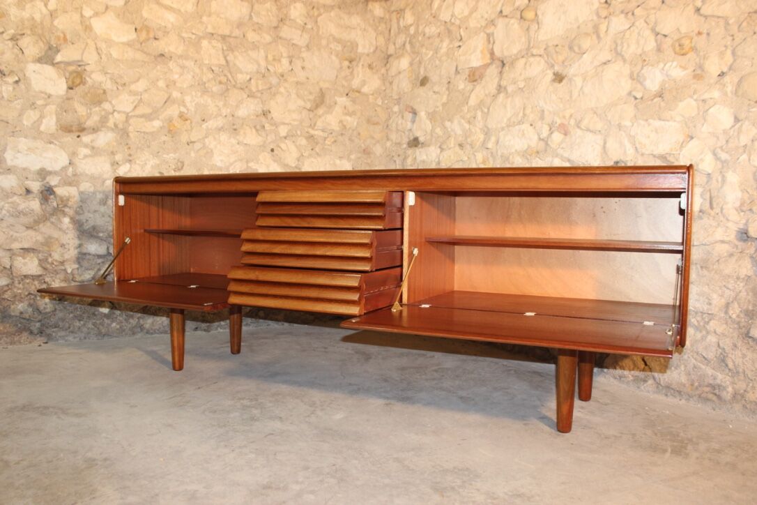 Sideboard vintage in teak and Rosewood, Scandinavian style by White & Newton