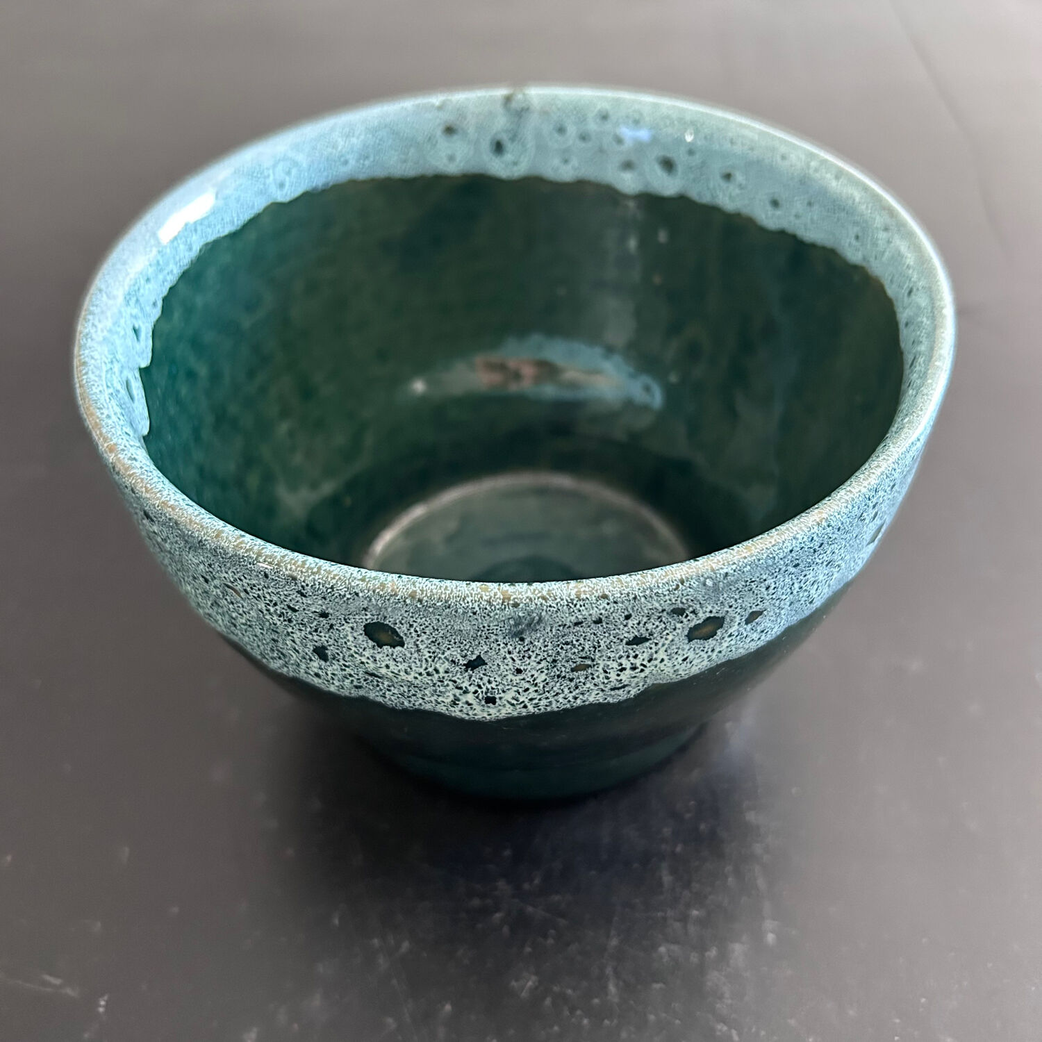 Green flowerpot with foam edging