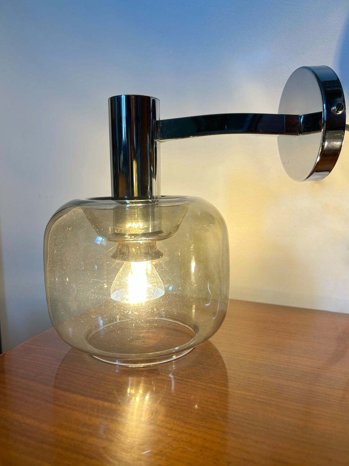Italian design wall lamps 70s