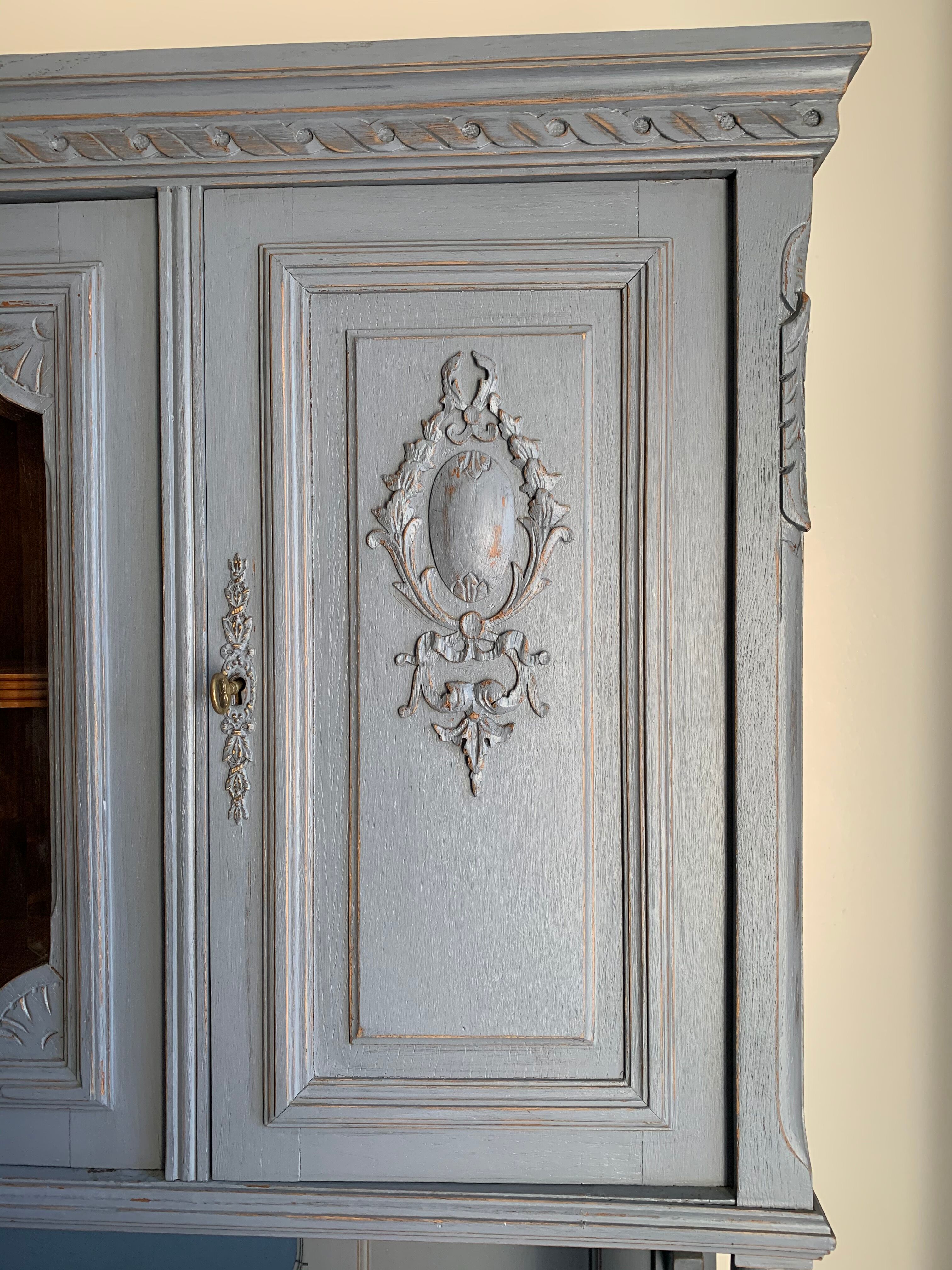 Buffet Louis XVI revamped