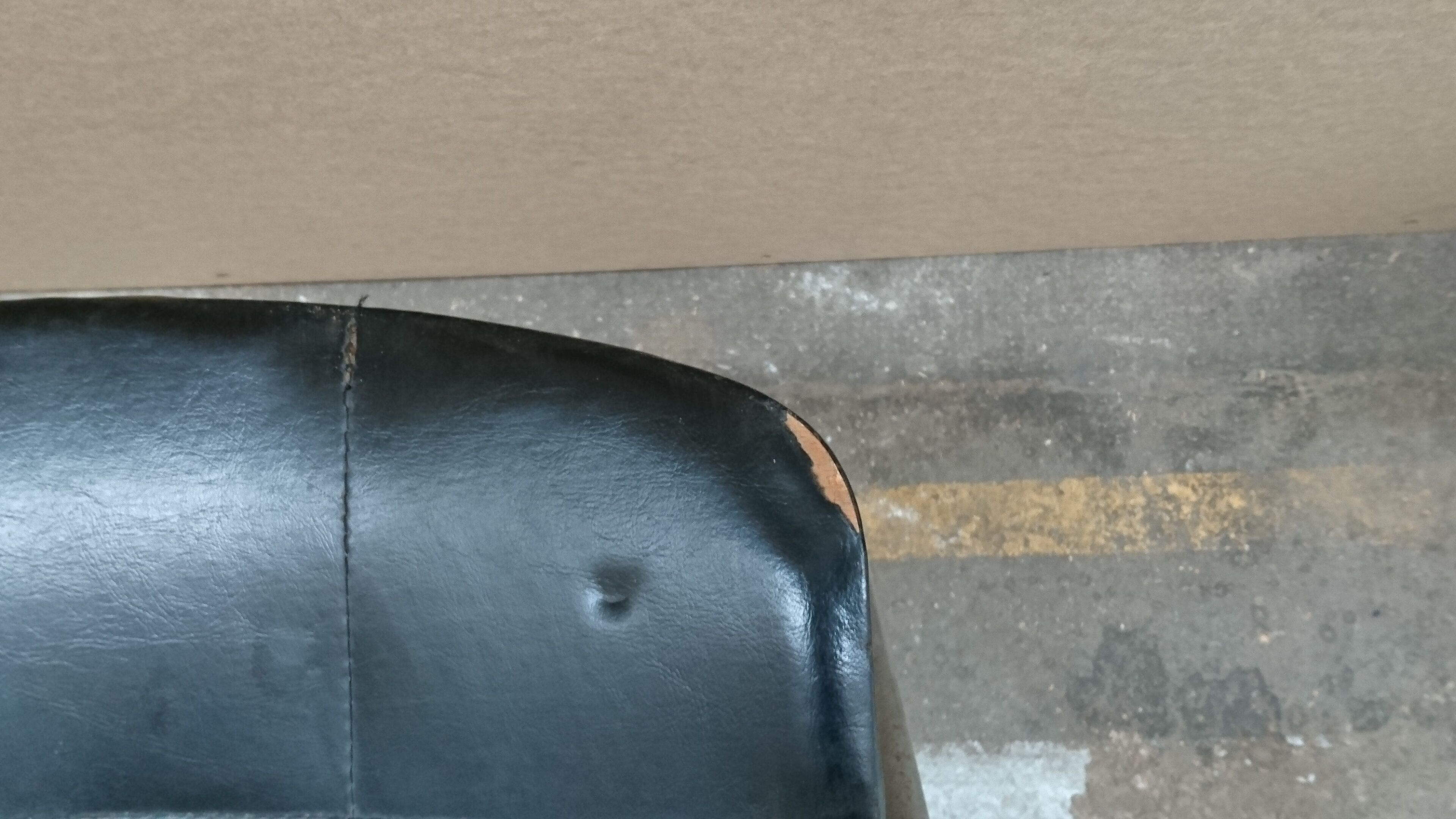 Chaises "rugby" par Gilbert Steiner