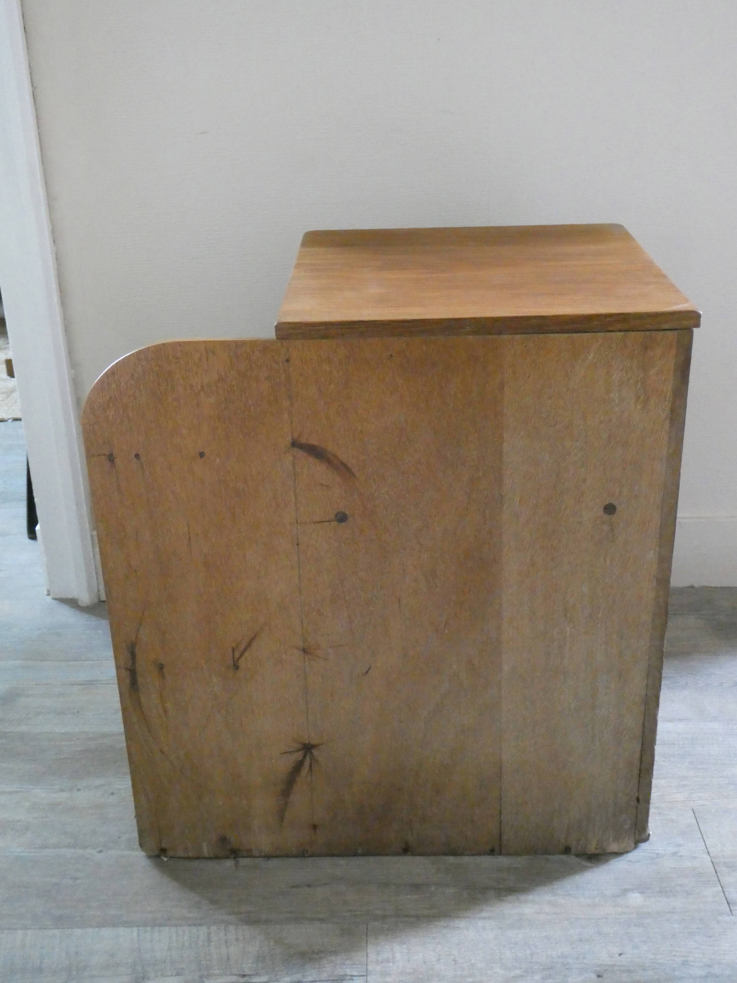 Bedside art deco of the years 40