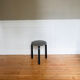 Tabouret E60 d'Alvar Aalto édité par Artek