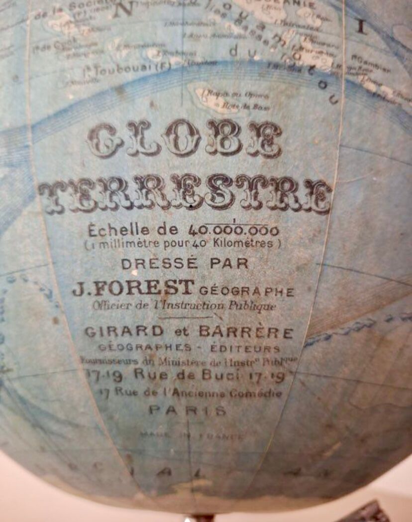 Ancient terrestrial globe - j. forêt girard