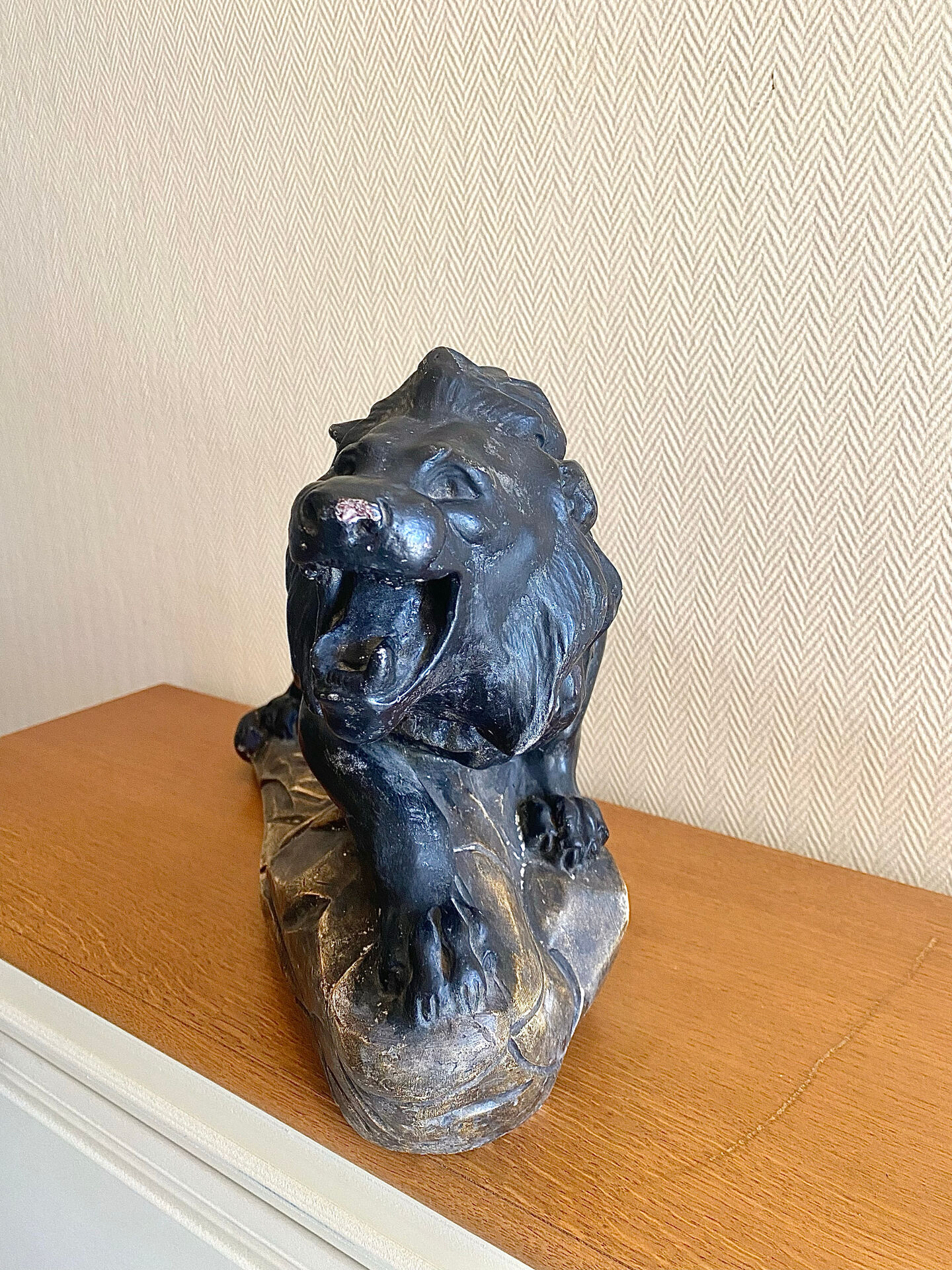 Roaring lion Art Deco signed Magioni