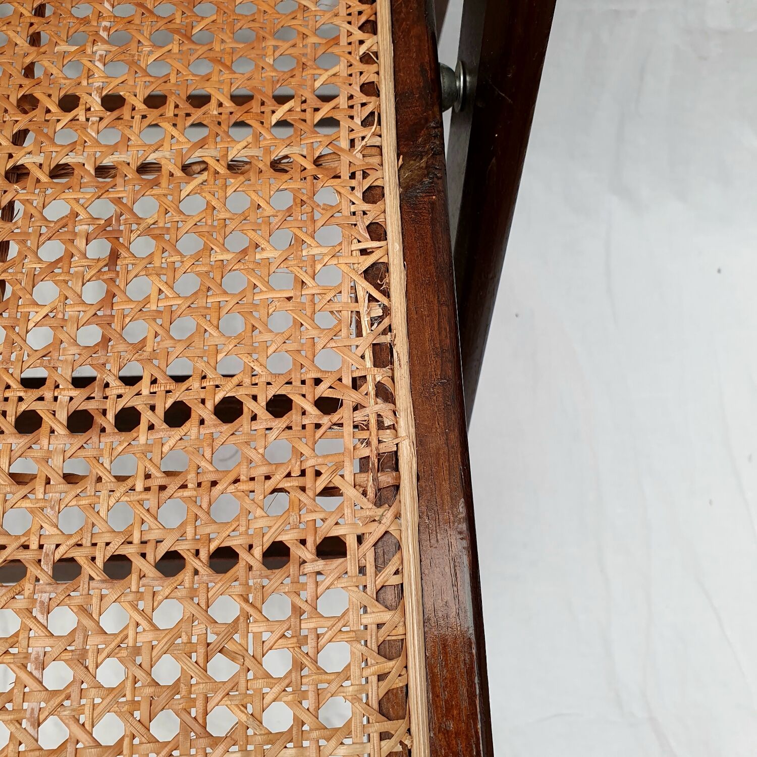 Chaise pliante cannée