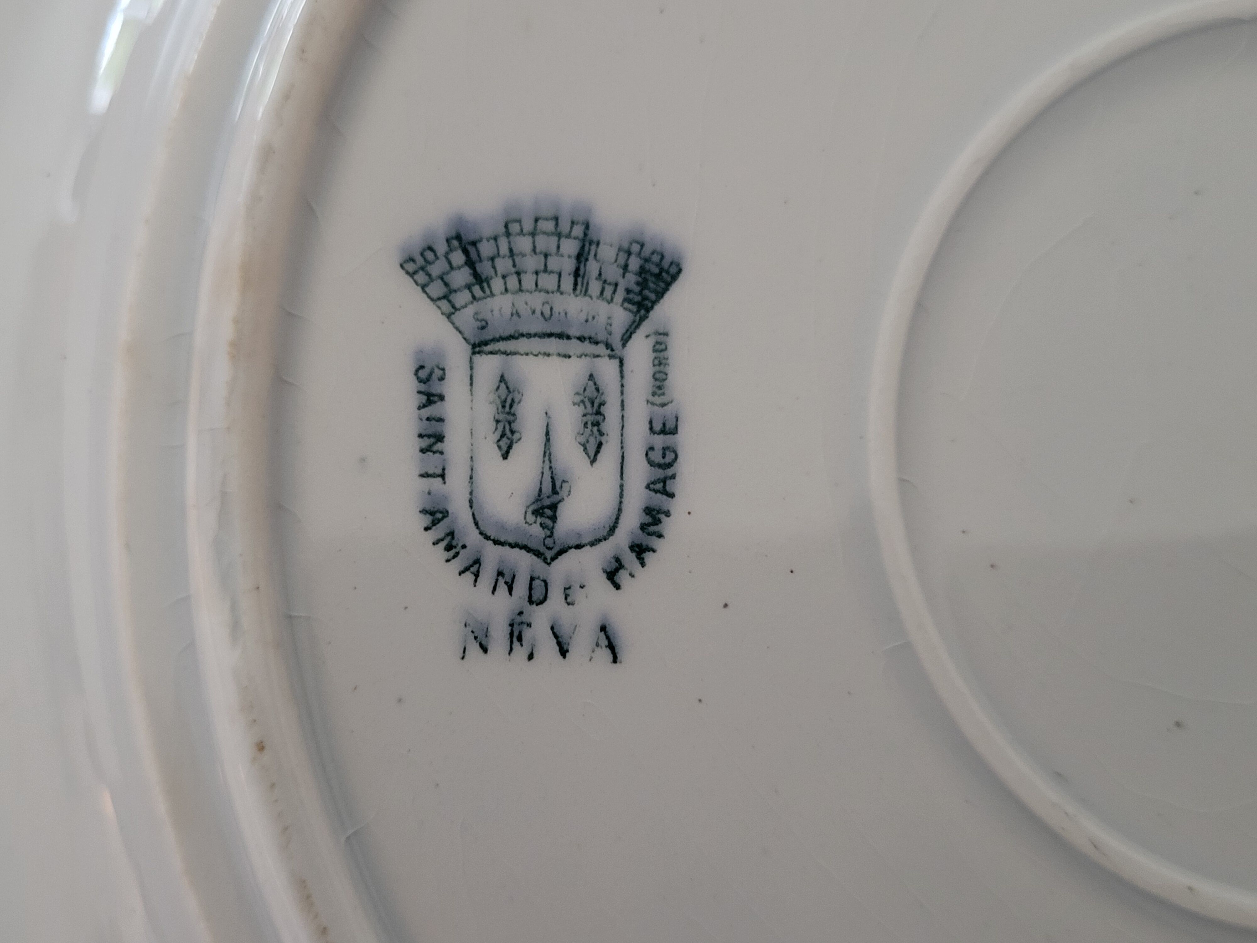 Old earthenware plate – Saint-Amand & Hamage (Nord)